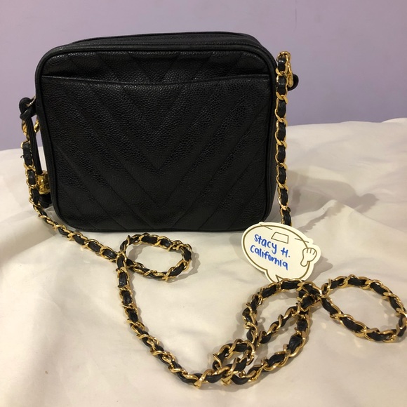 CHANEL Handbags - Chanel caviar cross body